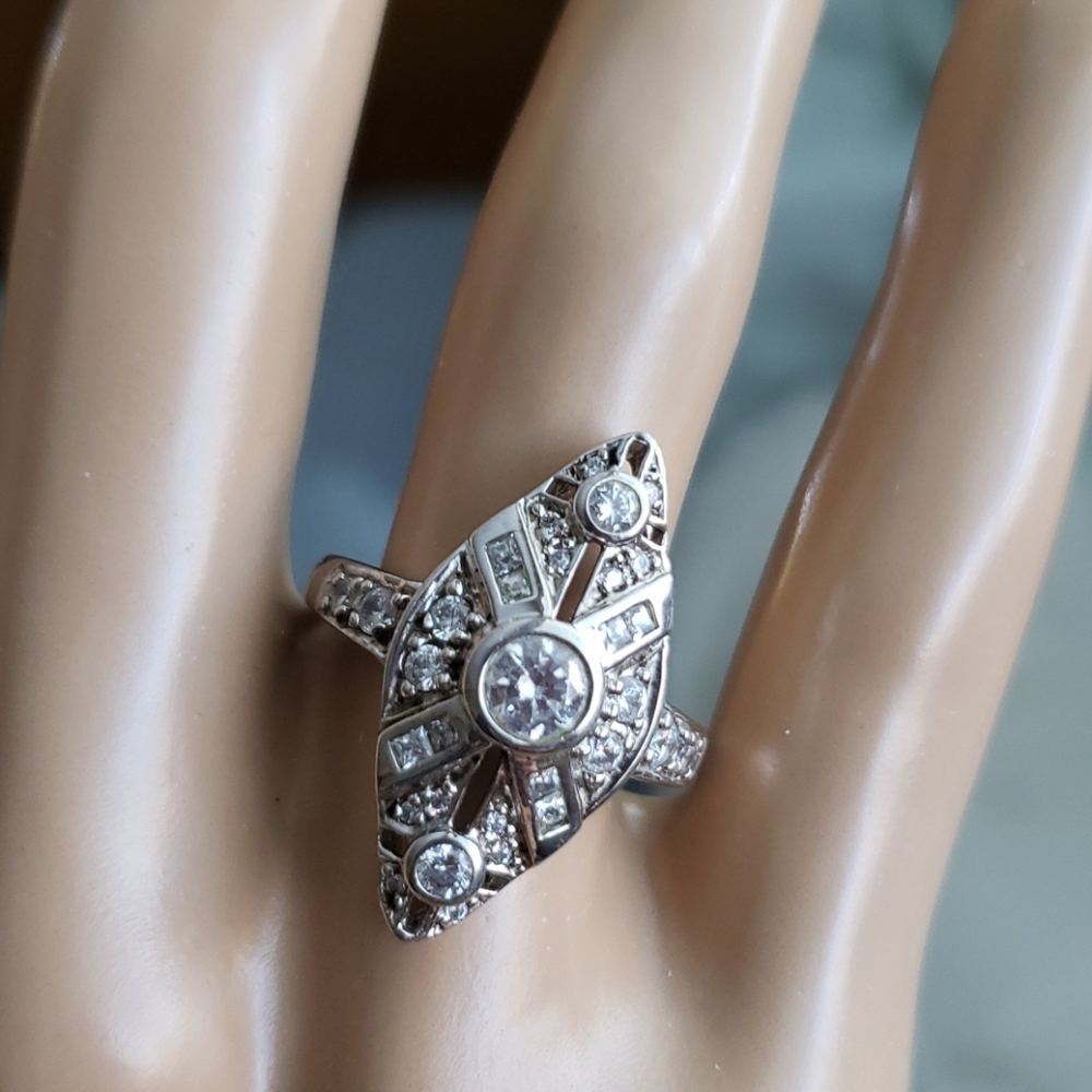 Art Decor Style Sterling Silver & CZ Ring